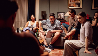 A h&eacute;ten mutatj&aacute;k be De&aacute;k Krist&oacute;f &uacute;j filmj&eacute;t