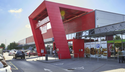 Drive-In &aacute;tv&eacute;tellel &eacute;rkezik a SPAR Veszpr&eacute;mbe &eacute;s Balatonf&uuml;redre