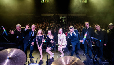 Kaposv&aacute;ron nyitotta orsz&aacute;gos turn&eacute;j&aacute;t a Cotton Club Singers - GAL&Eacute;RIA