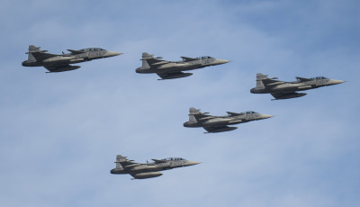 Orosz g&eacute;pek miatt riasztott&aacute;k elősz&ouml;r &eacute;lesen a magyar Gripeneket a Balti-tenger felett