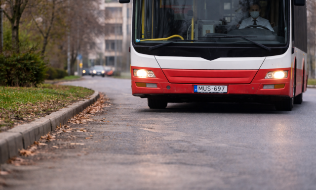 Forgalomkorl&aacute;toz&aacute;s Kaposv&aacute;ron: terel&eacute;sek t&ouml;bb buszj&aacute;raton janu&aacute;r 14&ndash;15-&eacute;n