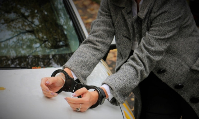 Az &eacute;v balf&eacute;kje - Lopni ment a kaposv&aacute;ri nő, de az &uuml;zletben elhagyta a nev&eacute;re sz&oacute;l&oacute; rendőrs&eacute;gi id&eacute;z&eacute;s&eacute;t