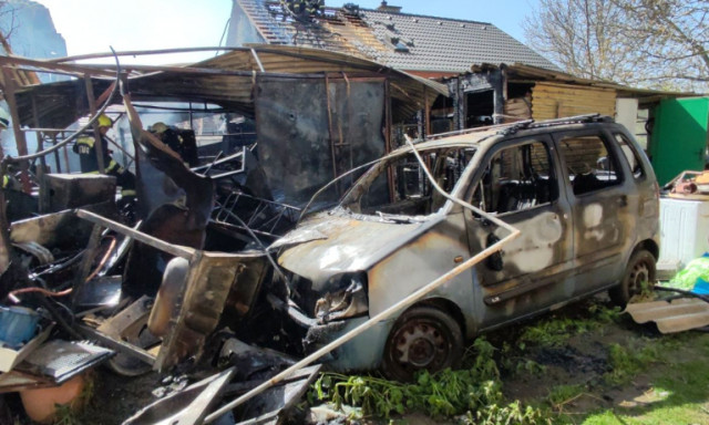 Kigyulladt egy mell&eacute;k&eacute;p&uuml;let Sz&aacute;nt&oacute;don