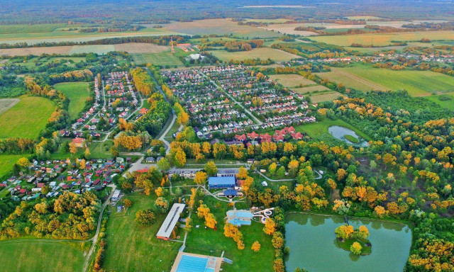 Gy&oacute;gyvizes tavat csin&aacute;lnak a csokonyavisontai horg&aacute;szt&oacute;b&oacute;l