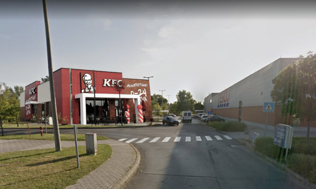 Csak pletyka, vagy t&eacute;nyleg &eacute;rkezhet a KFC Kaposv&aacute;rra?