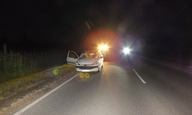 R&eacute;szegen &uuml;t&ouml;ttek el egy int&eacute;zkedő rendőrt a 67-esen