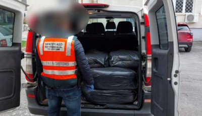 Kaposv&aacute;r mellett kapt&aacute;k el t&ouml;bb mint 500 kg ad&oacute;zatlan v&aacute;gott doh&aacute;nnyal