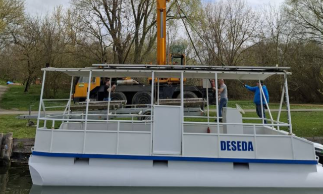 Kezdődik a desedai haj&oacute;z&aacute;si szezon - V&iacute;zre ker&uuml;lt a kishaj&oacute;