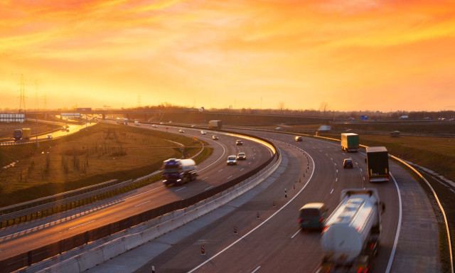 Hirado.hu - T&iacute;z &eacute;v m&uacute;lva Magyarorsz&aacute;g&eacute; lehet a vil&aacute;g legjobb k&ouml;z&uacute;ti infrastrukt&uacute;r&aacute;ja