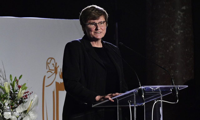 Karik&oacute; Katalin 18 milli&oacute;t aj&aacute;nlott fel a Covid miatt el&aacute;rvult gyermekeknek