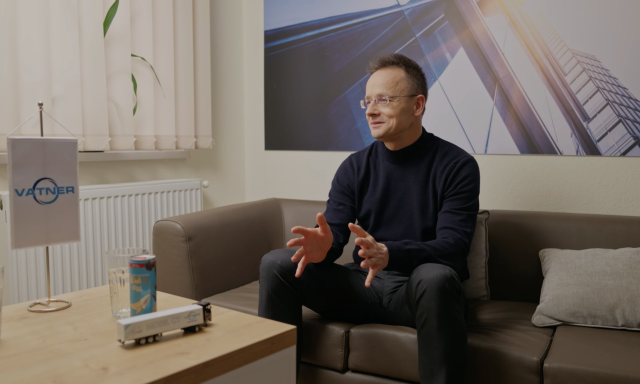 Szijj&aacute;rt&oacute; Kaposv&aacute;ron - Nagyra becs&uuml;l&ouml;m azokat a fiatalokat, akik 1-2 &eacute;vre elmennek k&uuml;lf&ouml;ldre &ndash; VIDE&Oacute;