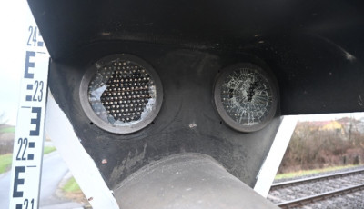 Megrong&aacute;lta a f&eacute;nysoromp&oacute;t, keresik a kaposv&aacute;ri rendőr&ouml;k