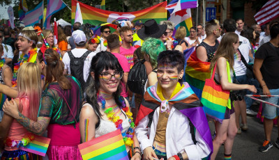Id&eacute;n is lesz P&eacute;cs Pride