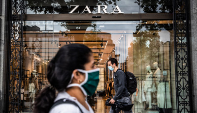 Sz&aacute;rnyal a Zara - Hi&aacute;ba nem ment&uuml;nk sehova, &oacute;ri&aacute;sit nőtt a c&eacute;g bev&eacute;tele a v&iacute;rus alatt