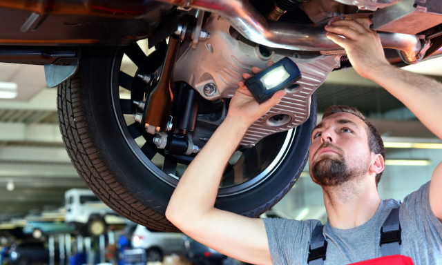 Id&eacute;n is ingyenesen lehet &aacute;tn&eacute;zetni az aut&oacute;k alapvető műszaki &aacute;llapot&aacute;t